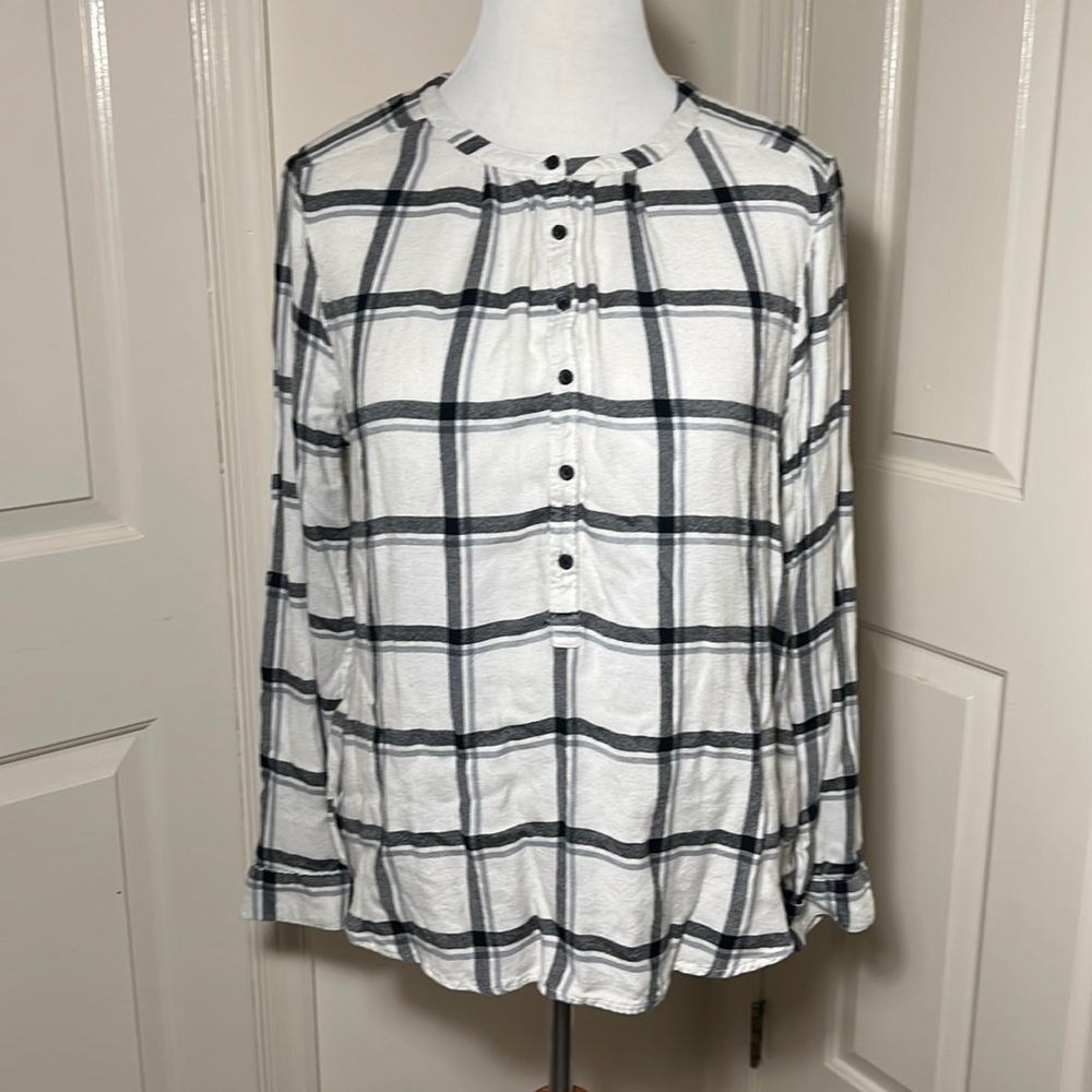 Lucky Brand woman’s top